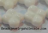 CAG7225 15.5 inches 25*25mm carved flower white agate gemstone beads