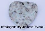 NGP642 5pcs 50*50mm heart kiwi stone pendants jewelry wholesale